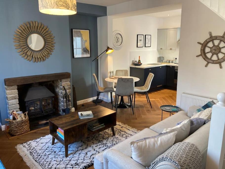 Cosy 2 Bedroom Cottage In Scarborough'S Old Town Buitenkant foto