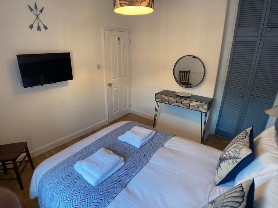 Cosy 2 Bedroom Cottage In Scarborough'S Old Town Buitenkant foto